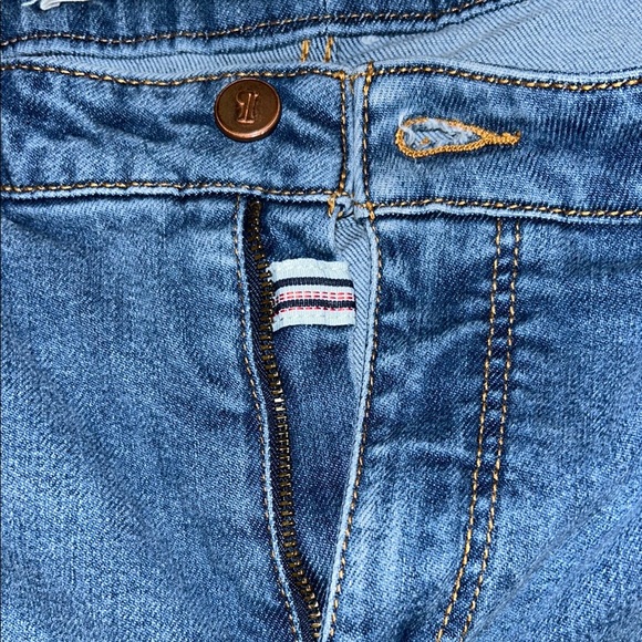 Pilcro High-Rise Flare Jeans with Raw Hem - Picture 3 of 7